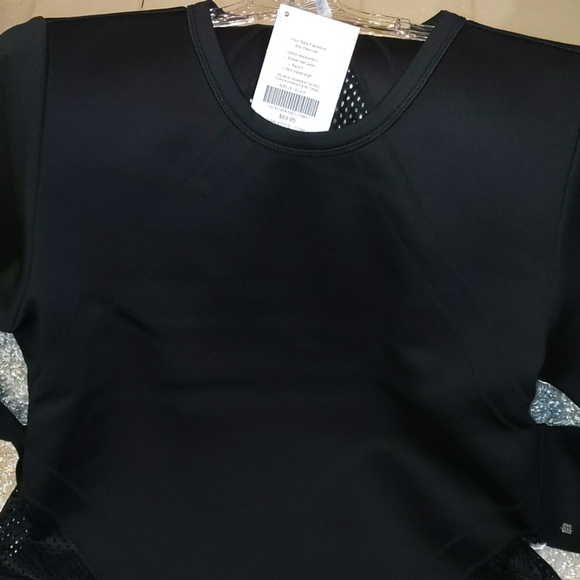 NWT!! FABLETICS  "RORY" WORKOUT TOPS - Picture 6 of 7